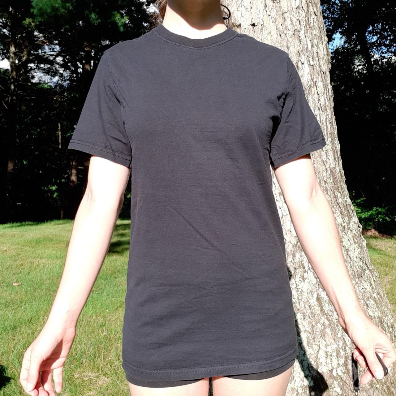 Hanes Women's Black T-shirt (2)