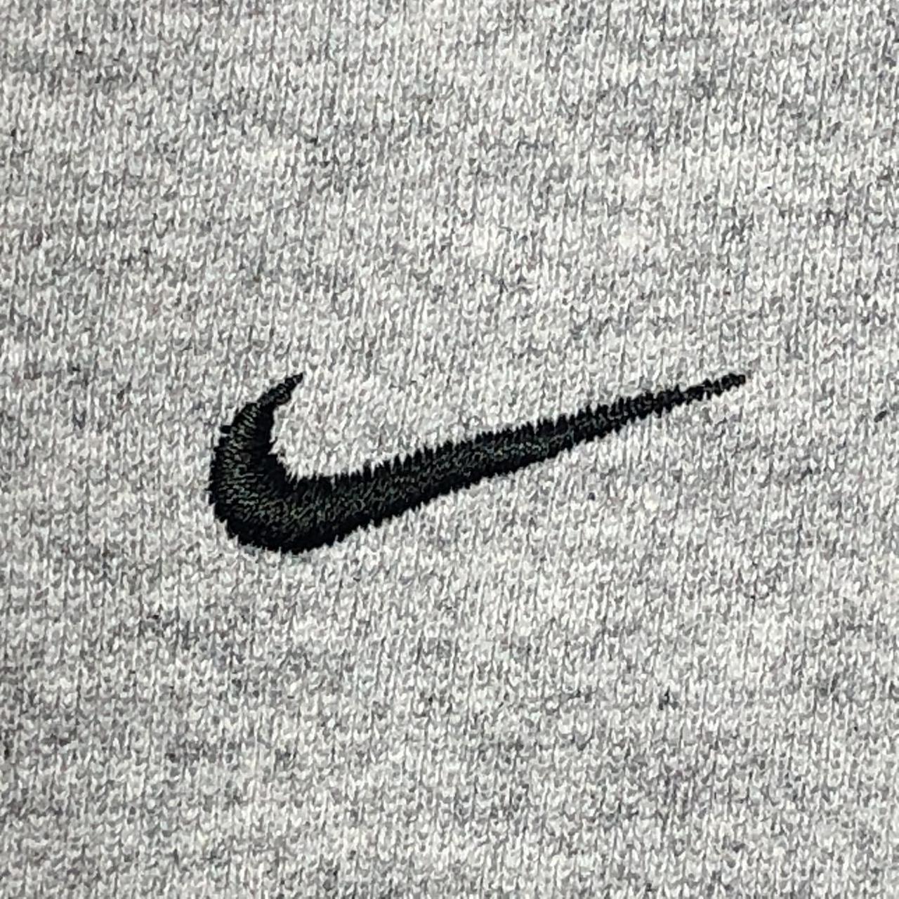 Nike Men's Grey and Black Sweatshirt (2)