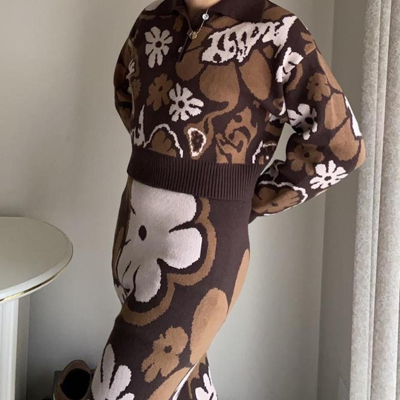 Cider cropped sweater! (matching pants on my page!)... Depop