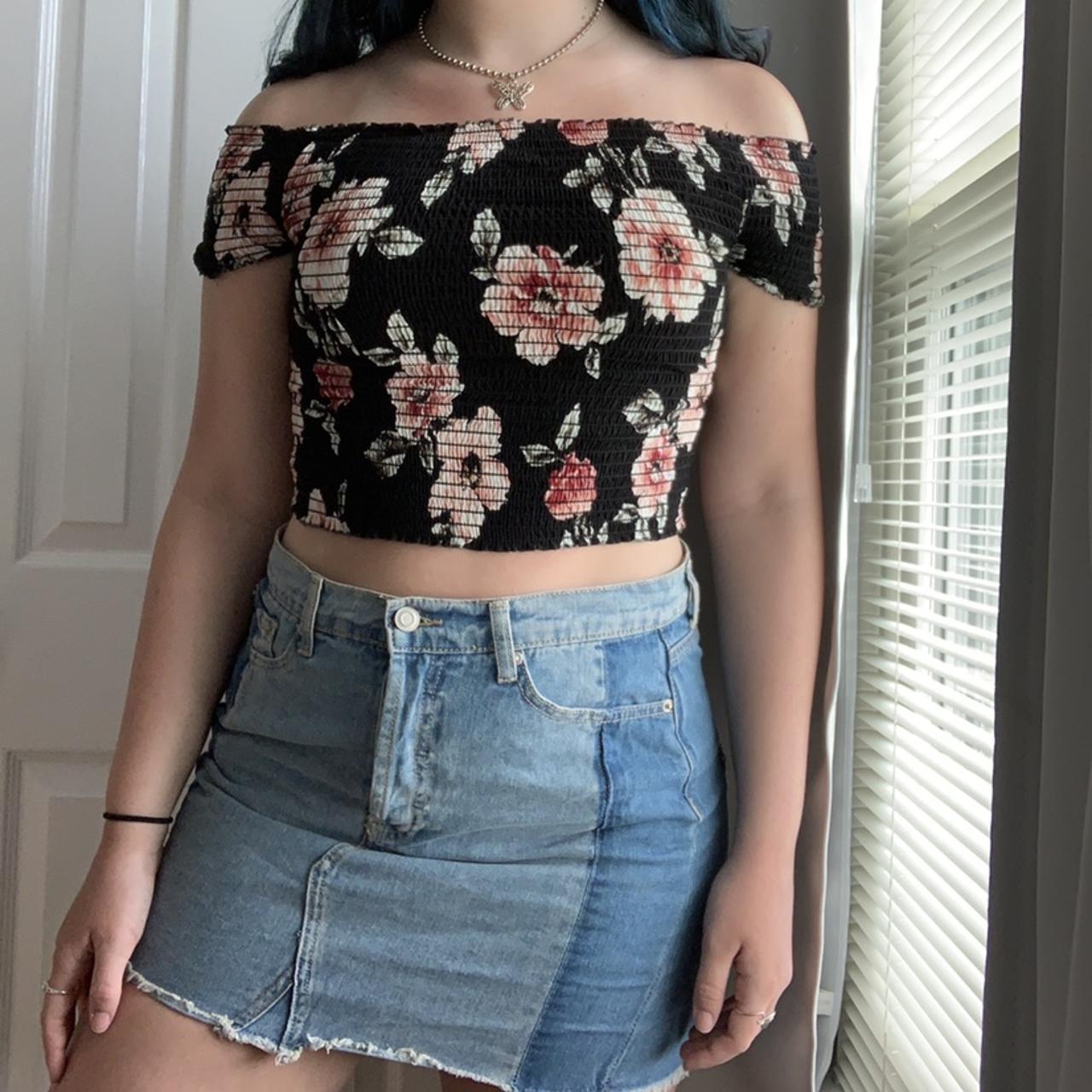 Hollister smocked off clearance the shoulder crop top