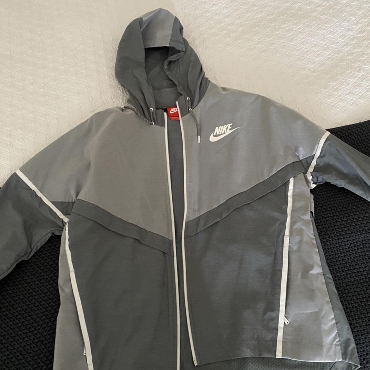 Nike Womens Wind Breaker Size L Best Fits A M To Depop