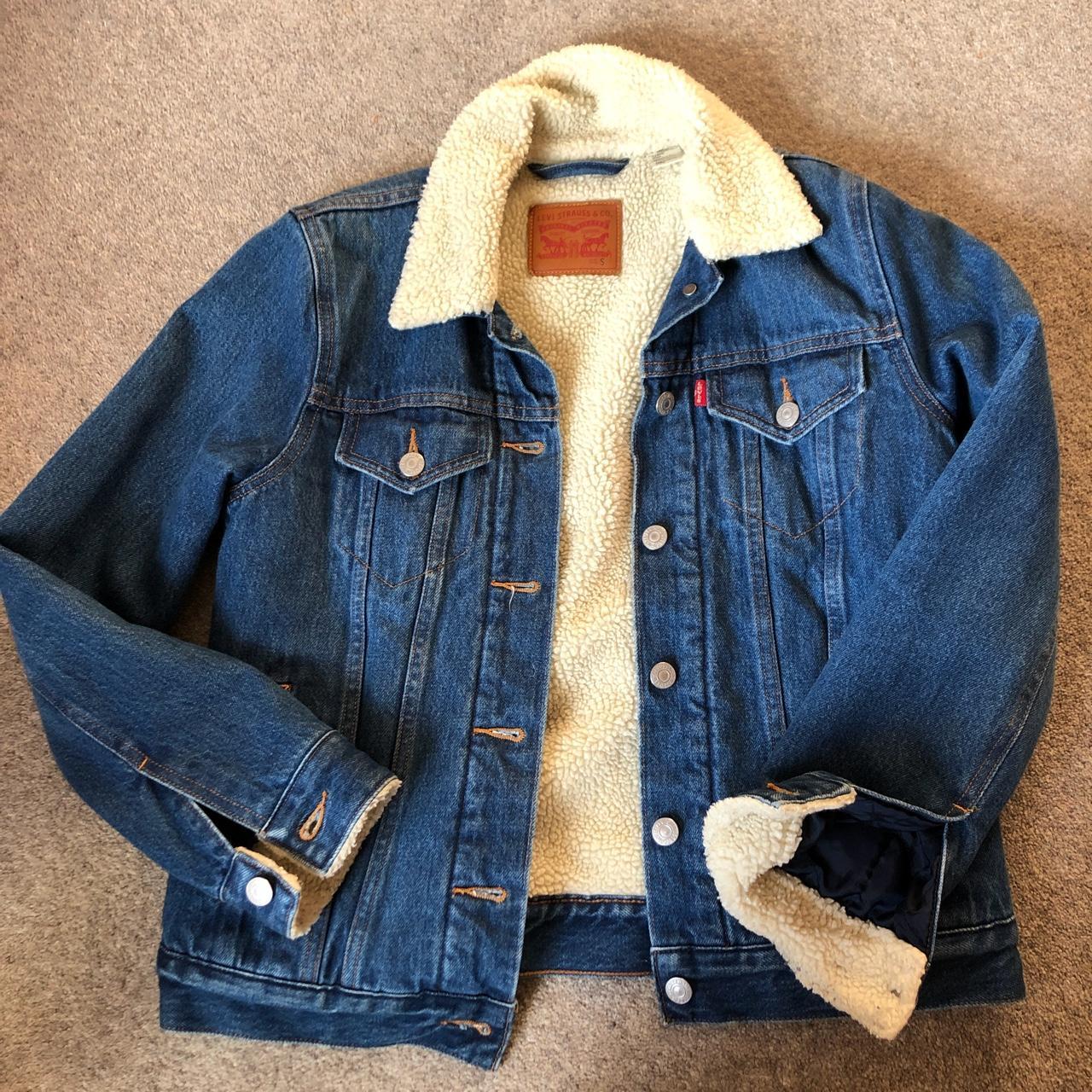 Levi's Women's Jacket | Depop