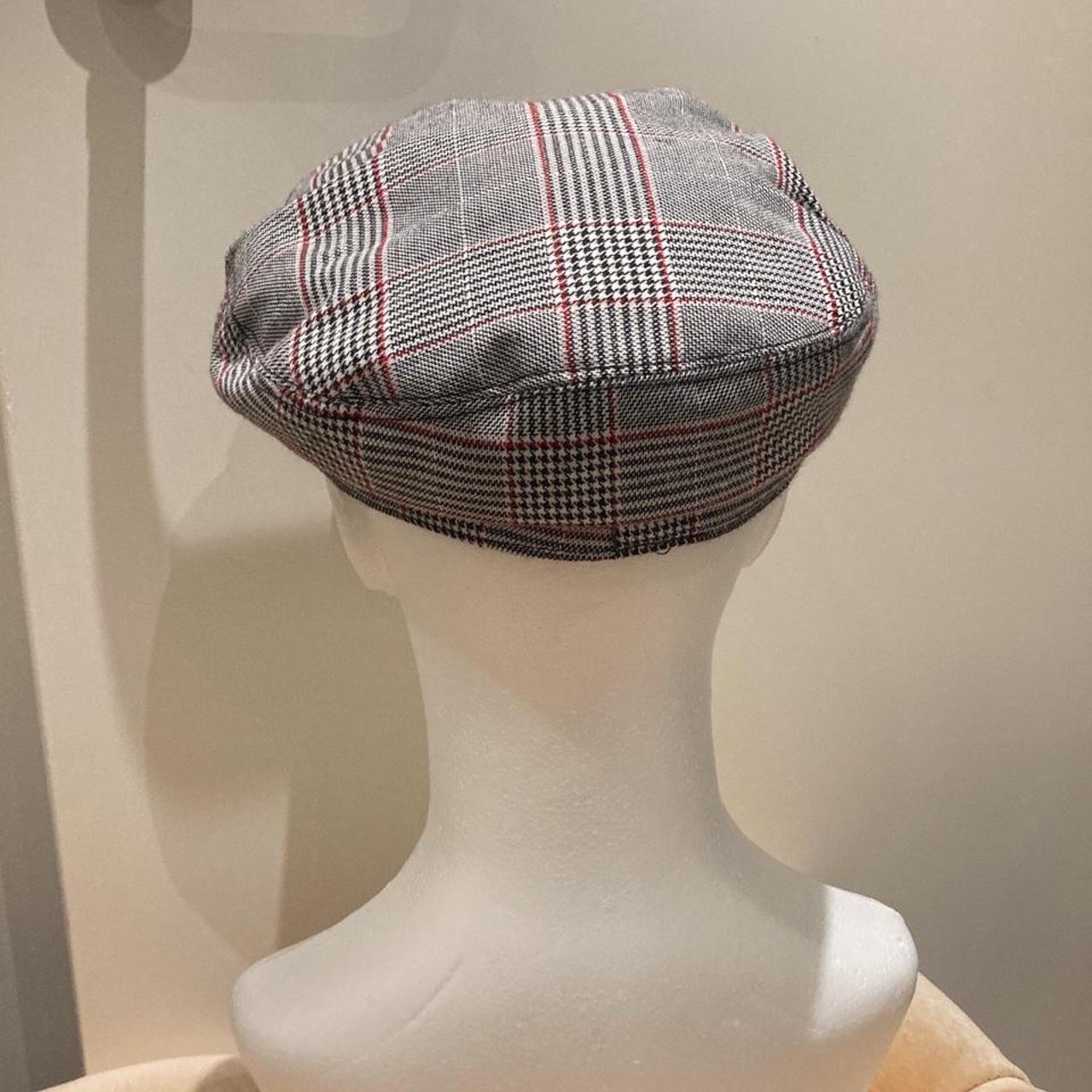 Chic plaid cap! Hat is in excellent condition,... Depop