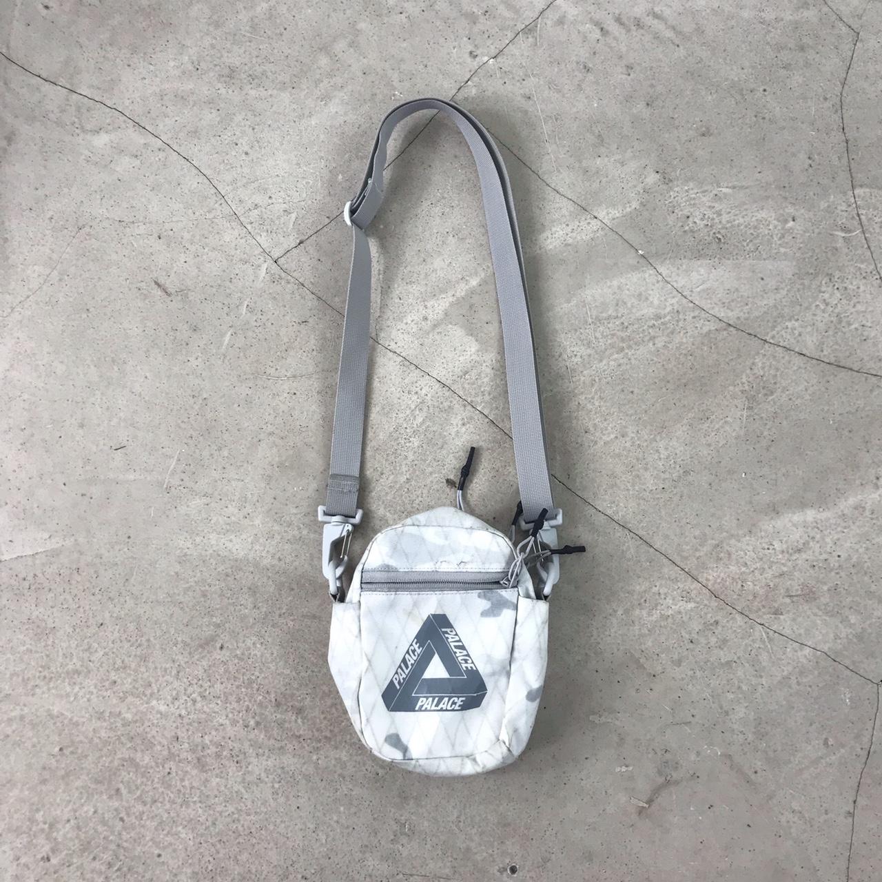 Palace Tri Logo Side Bag Grey Silver , Size