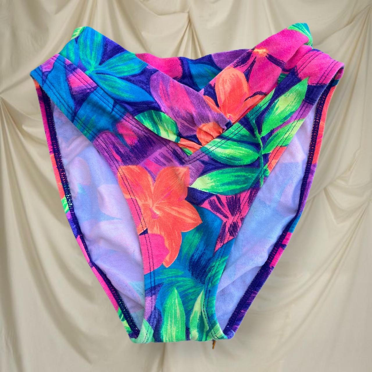 Women's Pink and Purple Bikini-and-tankini-bottoms | Depop