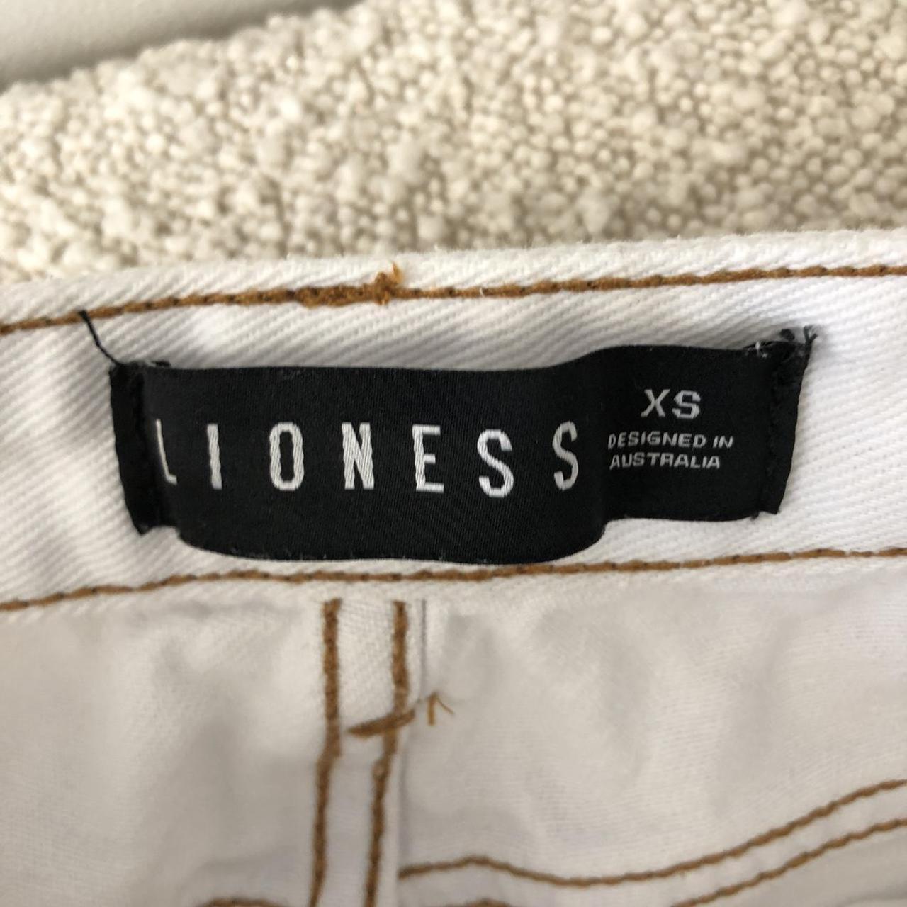 Product Image 4 - Lioness white jeans 
XS