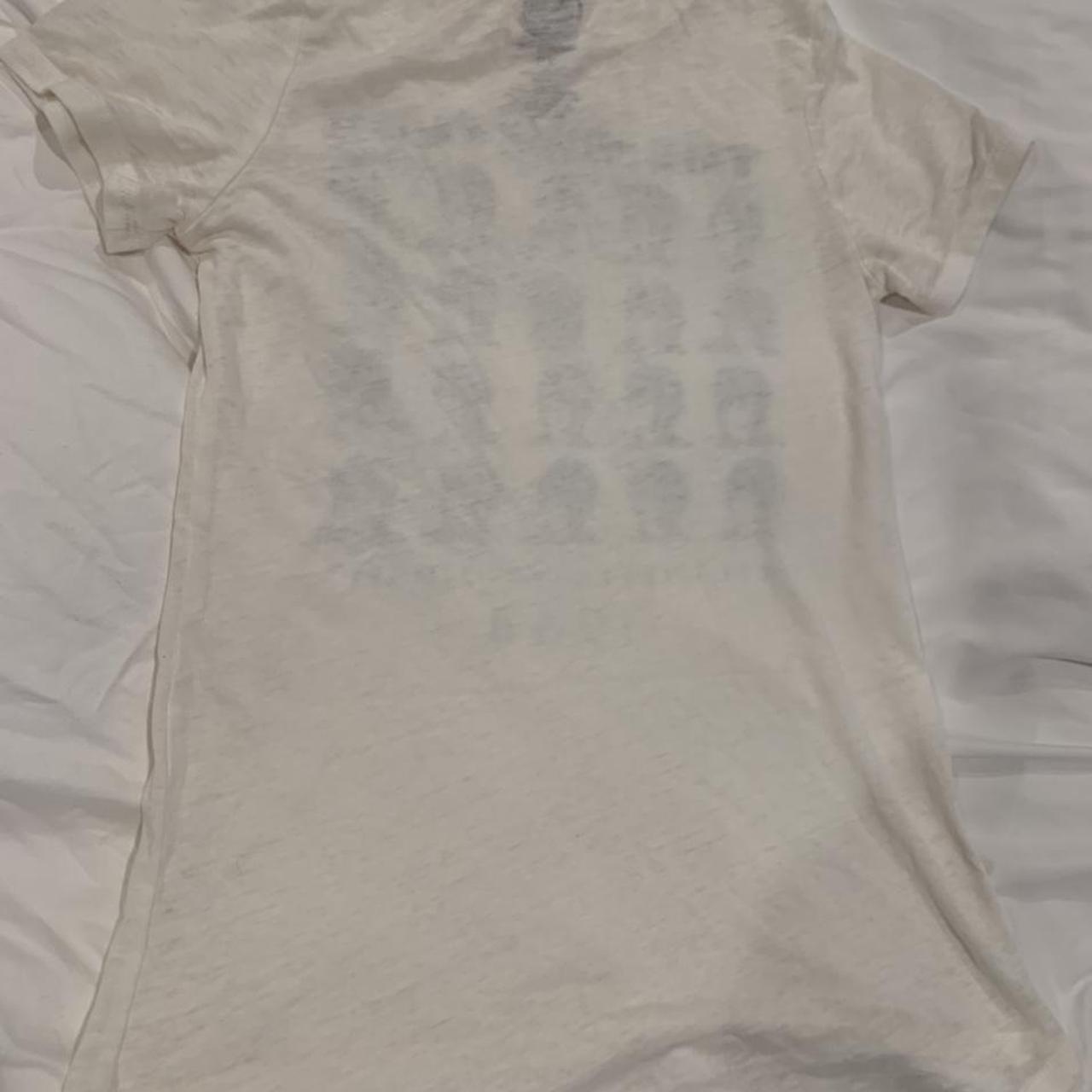 Apple Women's Grey and White T-shirt (2)