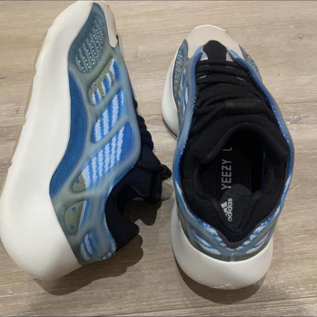 ladies yeezys trainers