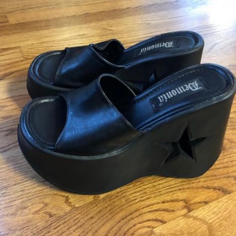 demonia star sandals