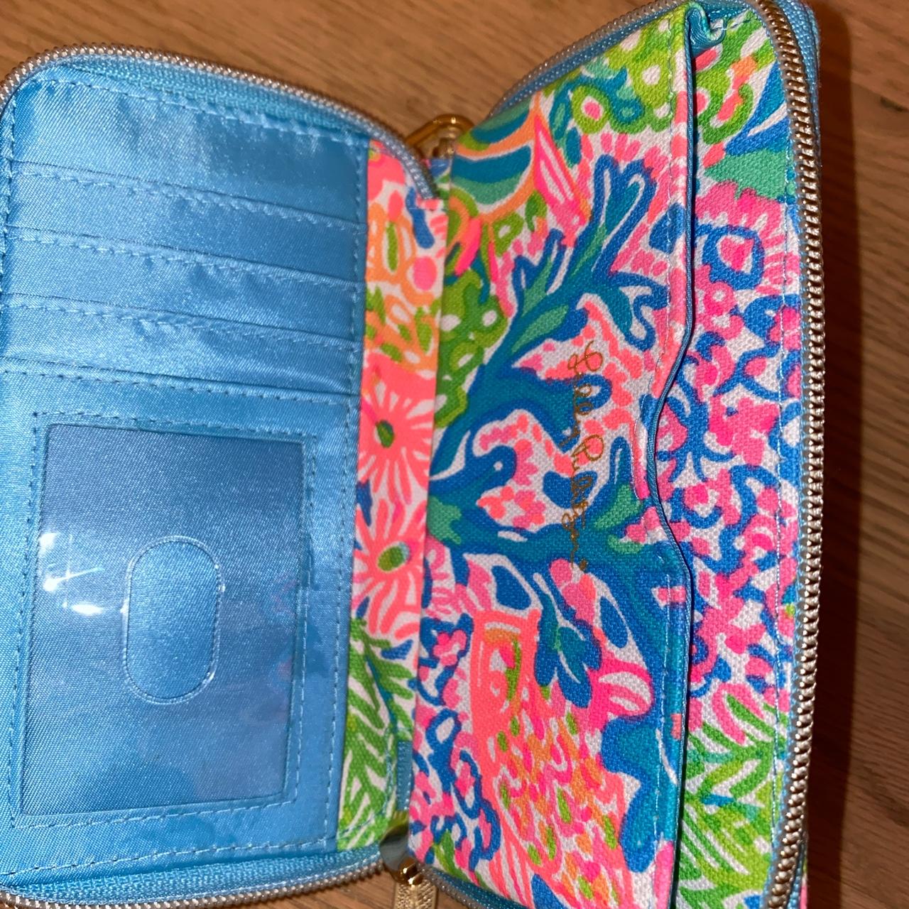 Lilly Pulitzer Women's Wallet-purses (2)