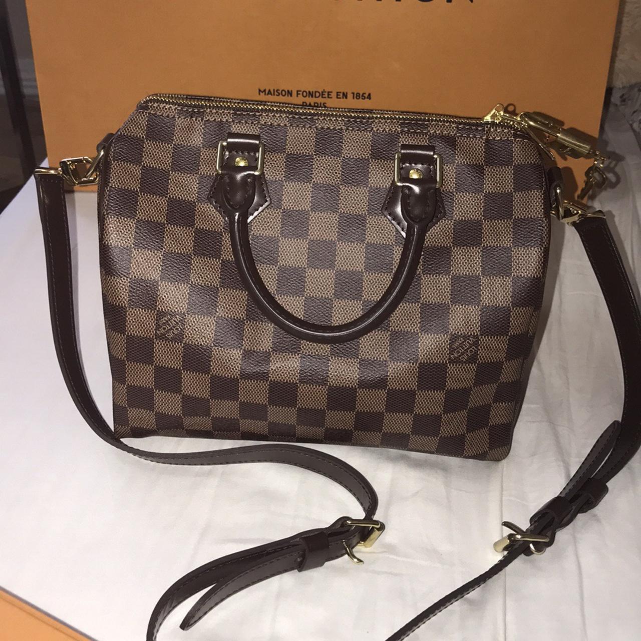 This is an authentic LOUIS VUITTON Damier Ebene - Depop