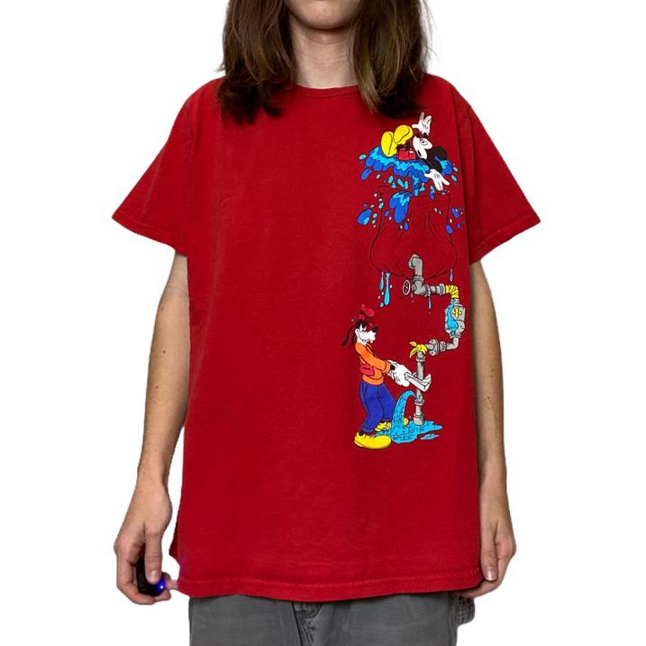 Disney Men's Red and Blue T-shirt