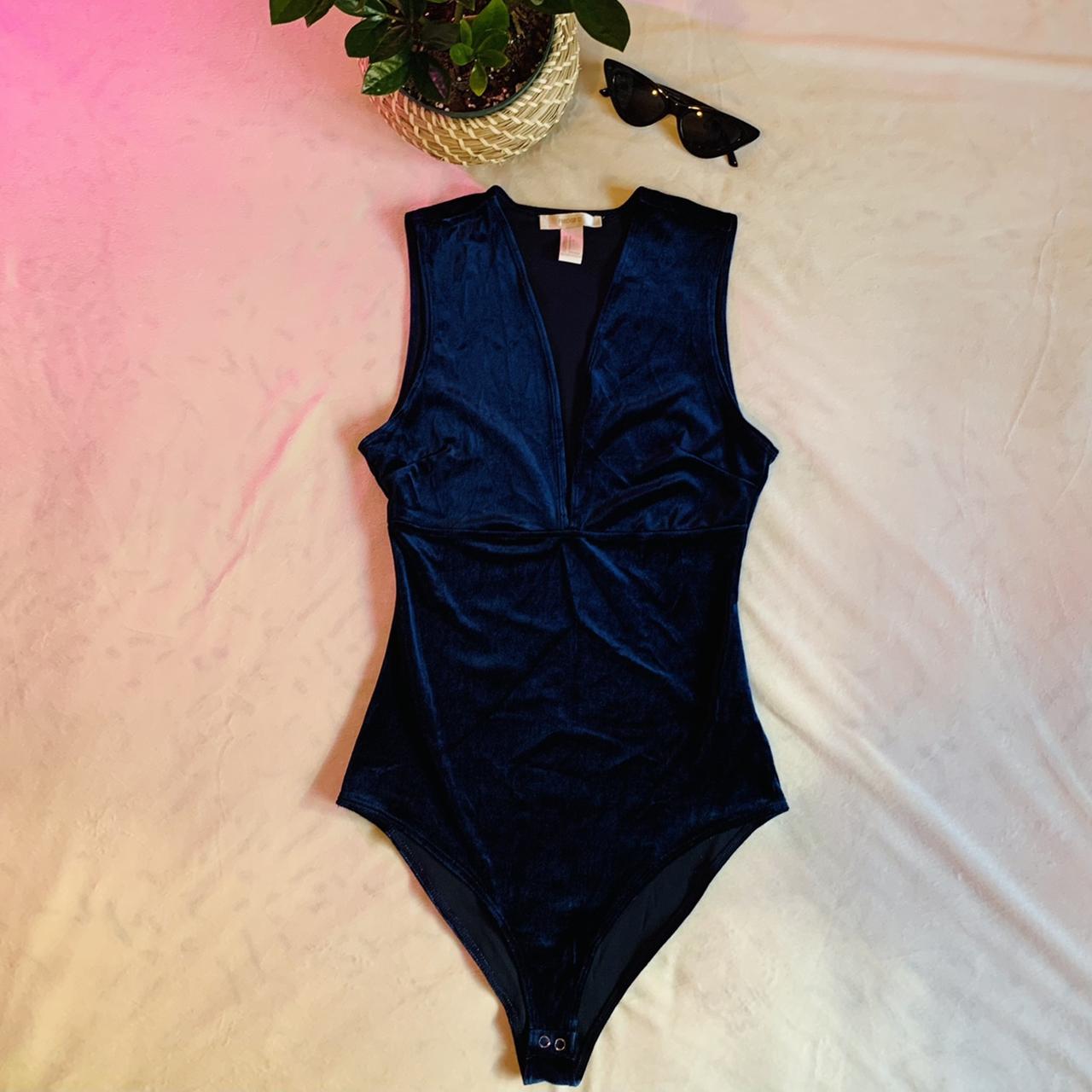 Forever 21 hot sale velvet bodysuit