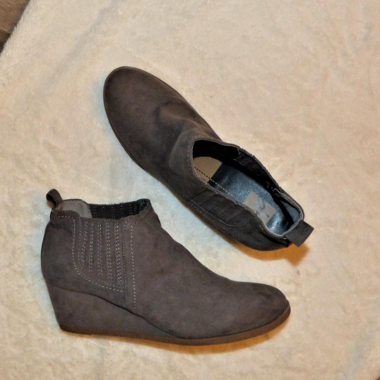 Dv8 hotsell wedge bootie