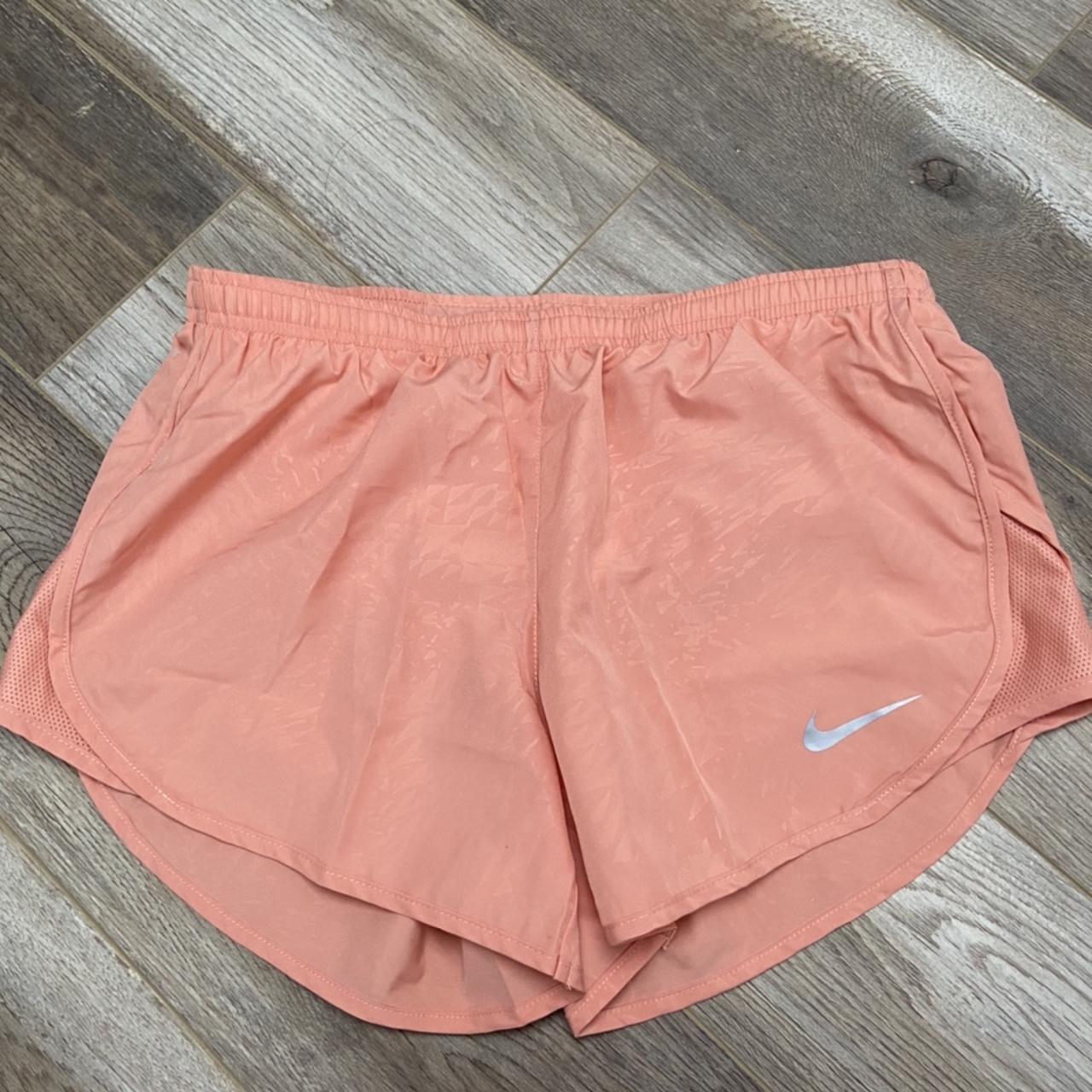 nike peach shorts