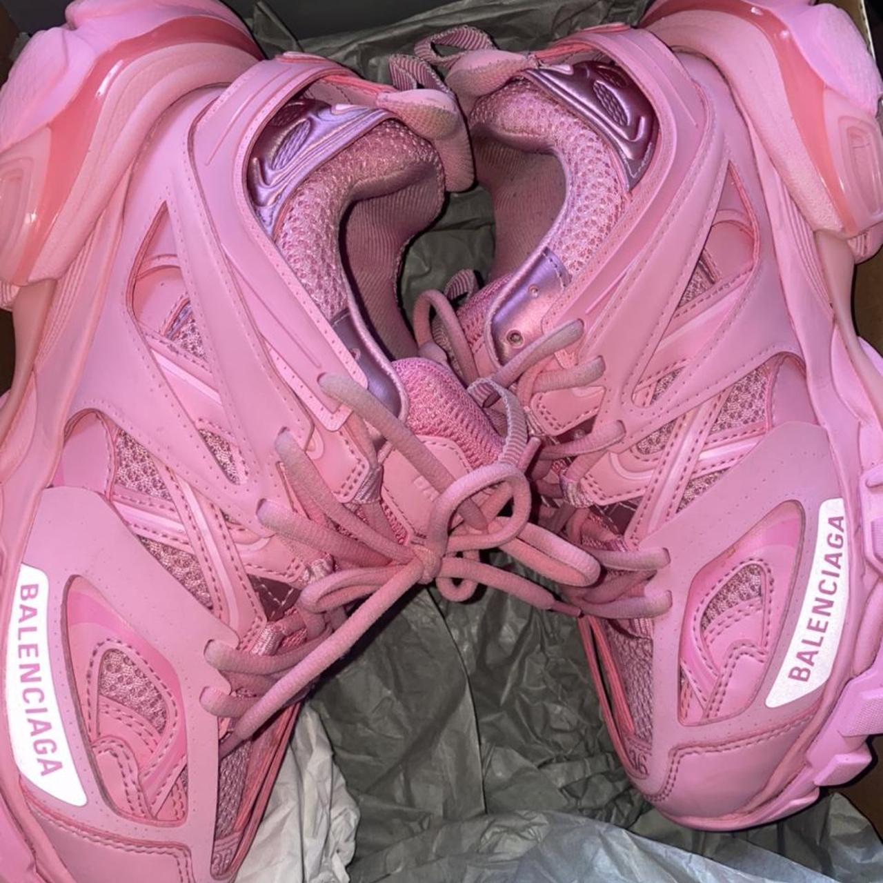 Slightly worn pink balenciagas track - Depop