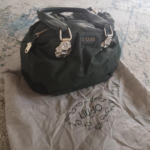 Borsa Liu Jo verde come nuova provvista di dust bag Depop