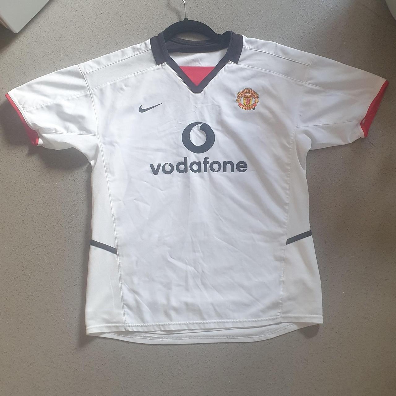 TEAM / STRIP : Manchester United / Away YEAR: 2002... - Depop