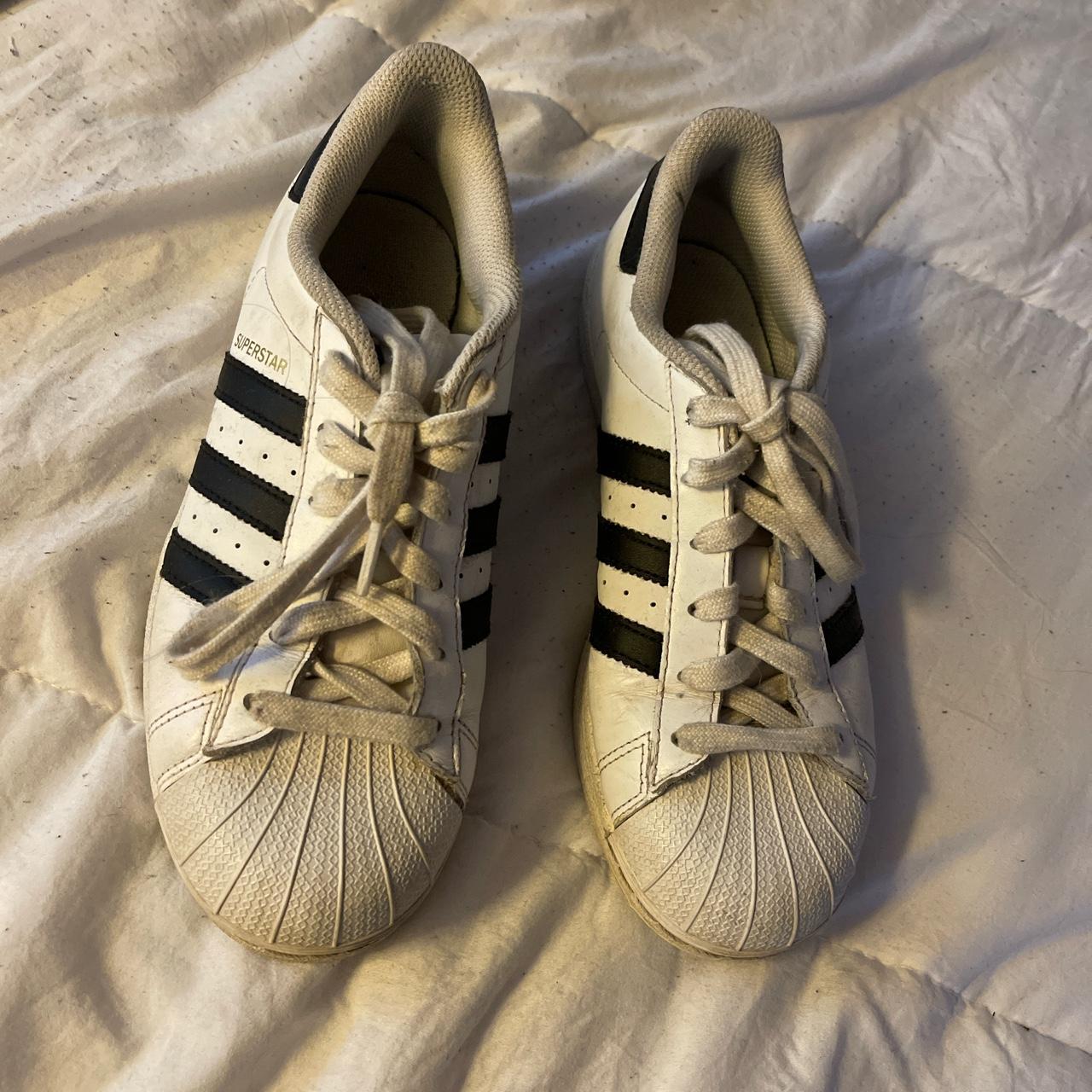 Adidas super star shoes size 5 in mens, womens 7 - Depop