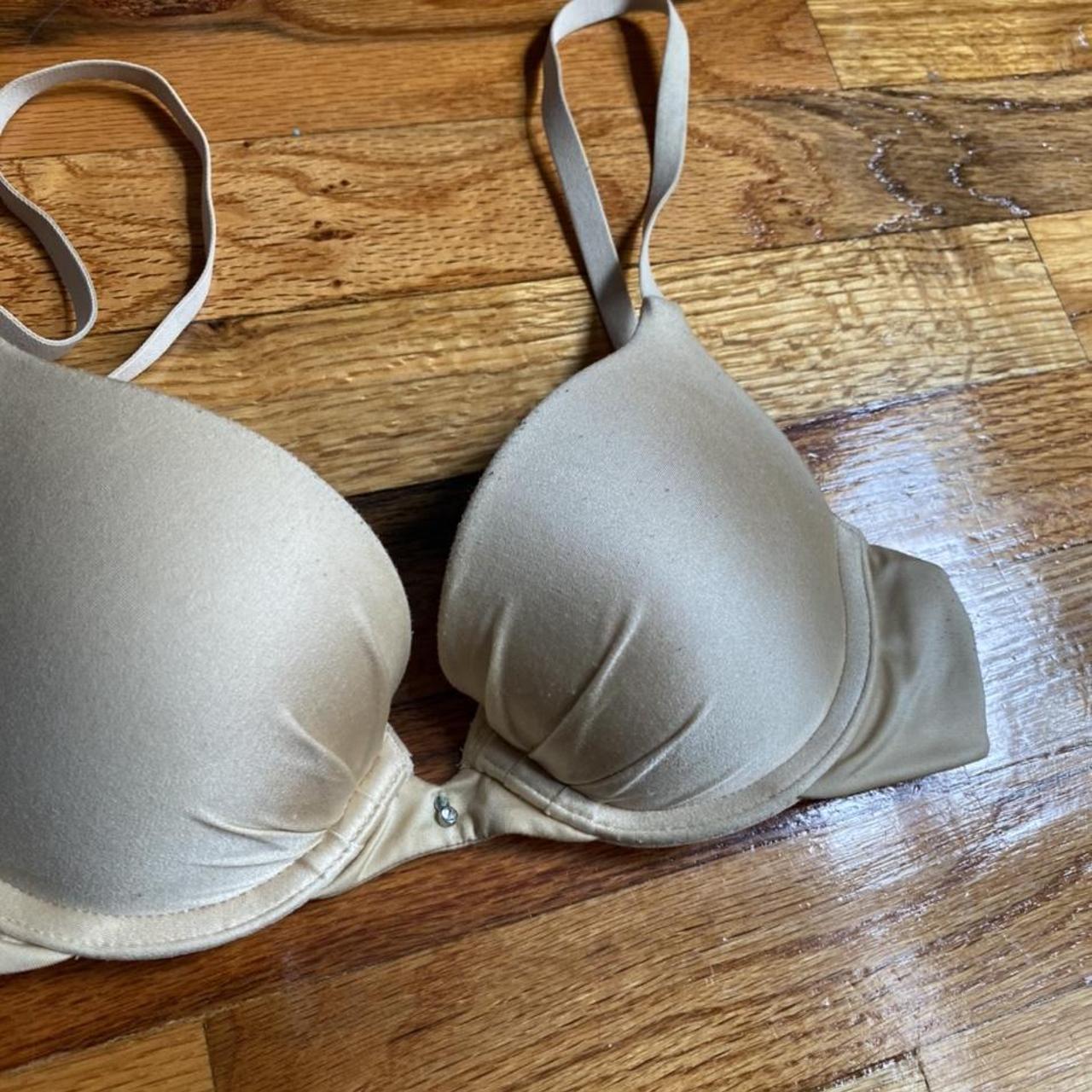 Maidenform nude bra 34B. Push up! For the girls who - Depop