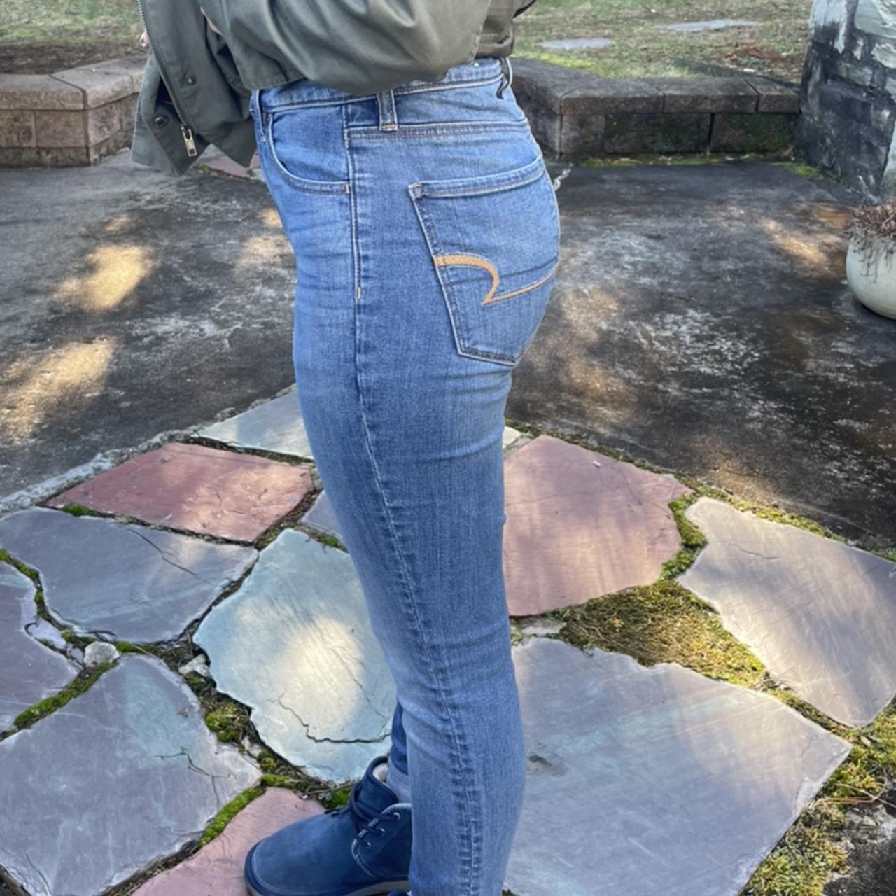 American Eagle High Waisted Jeans shows that they... Depop