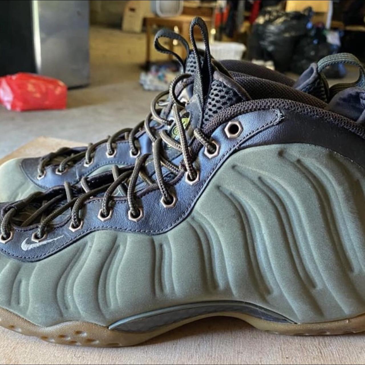 Nike foamposite olive top green