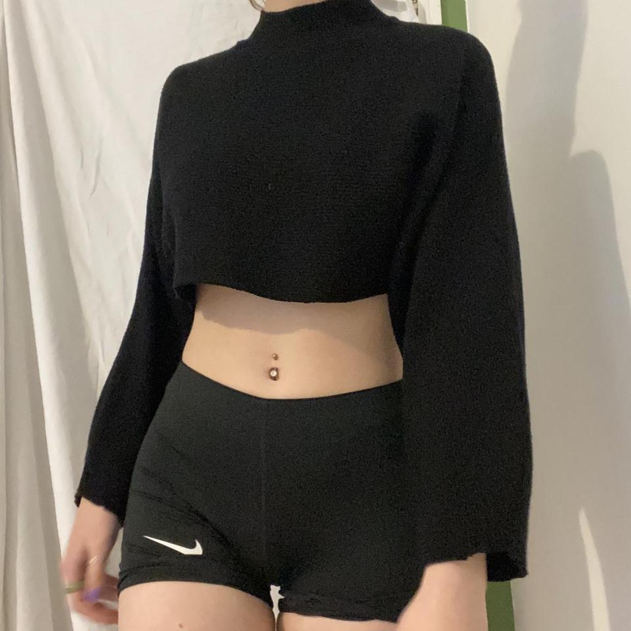 Women's Crop-top | Depop