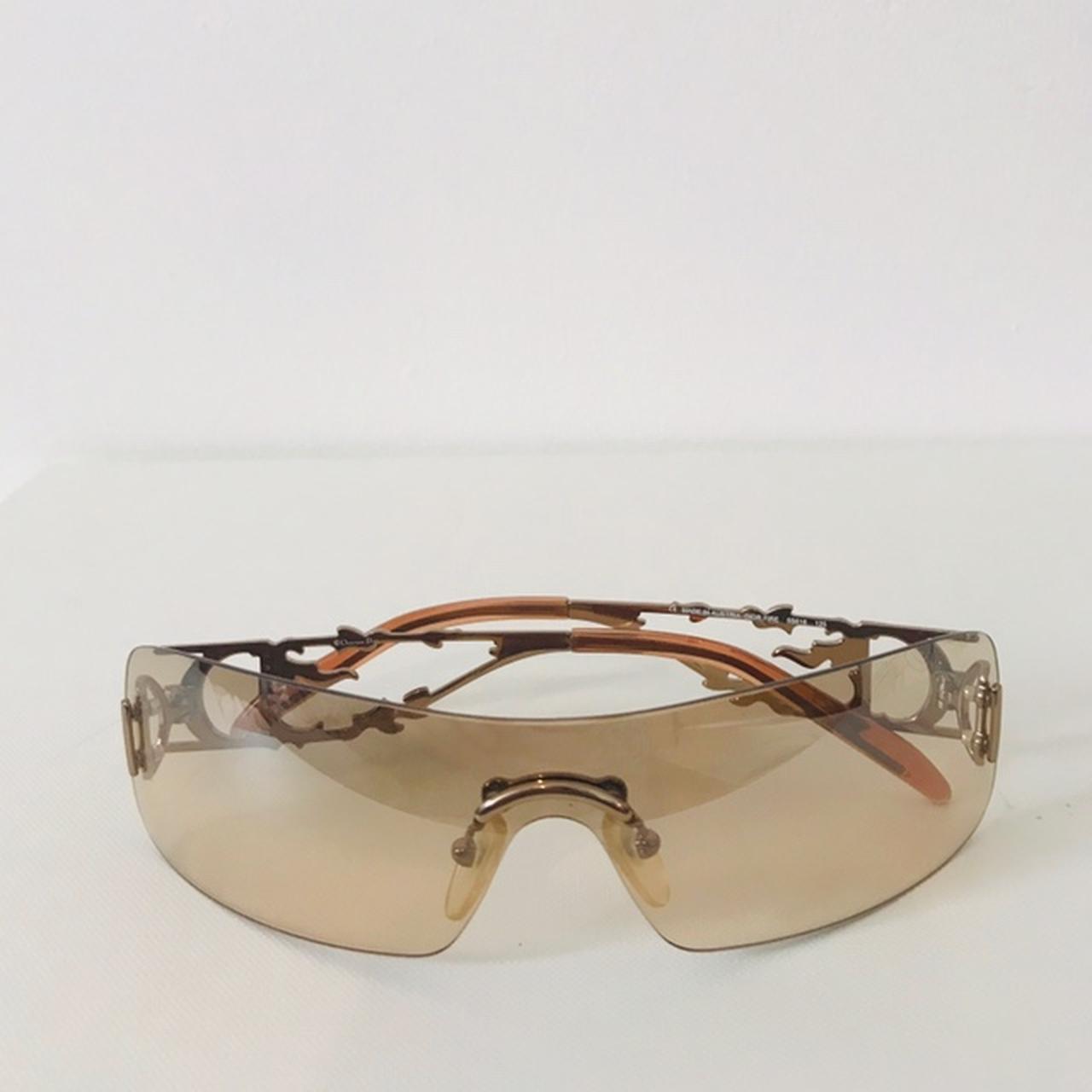 bal Stevig Frons Dior Women's Sunglasses | Depop