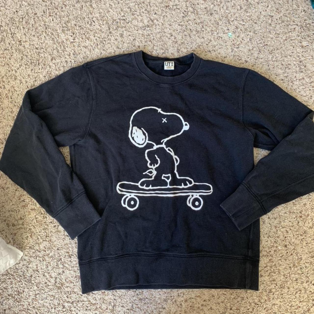 KAWS X PEANUTS collab crew neck by Uniqlo. Men’s... - Depop