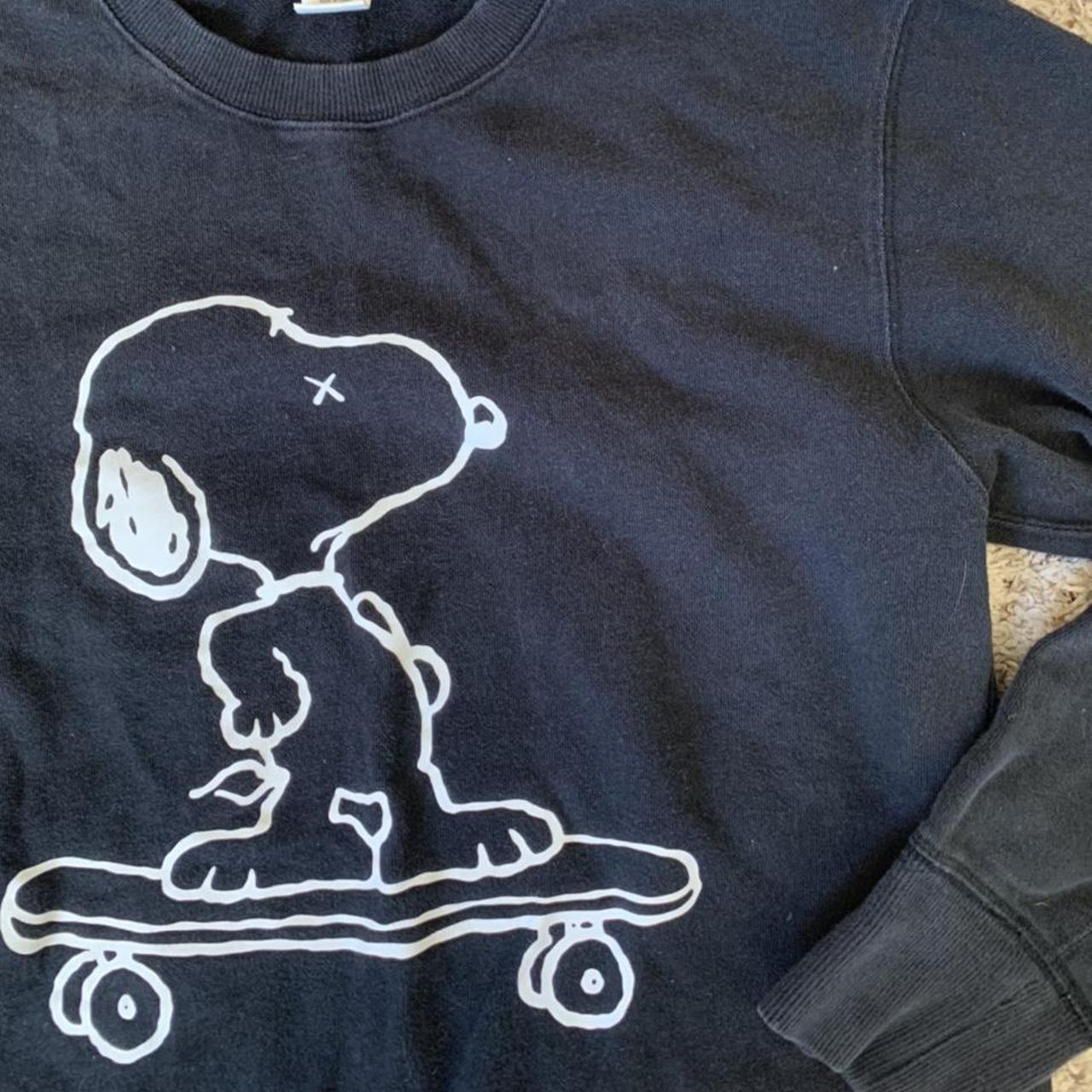 KAWS X PEANUTS collab crew neck by Uniqlo. Men’s... - Depop