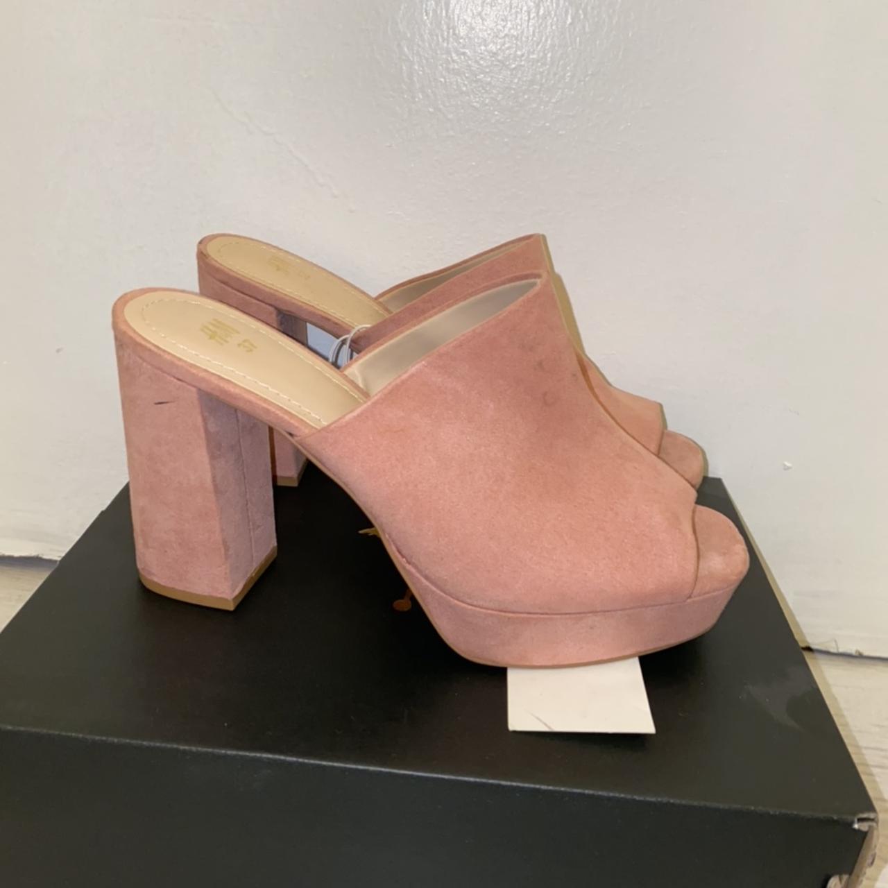 H and hot sale m mules