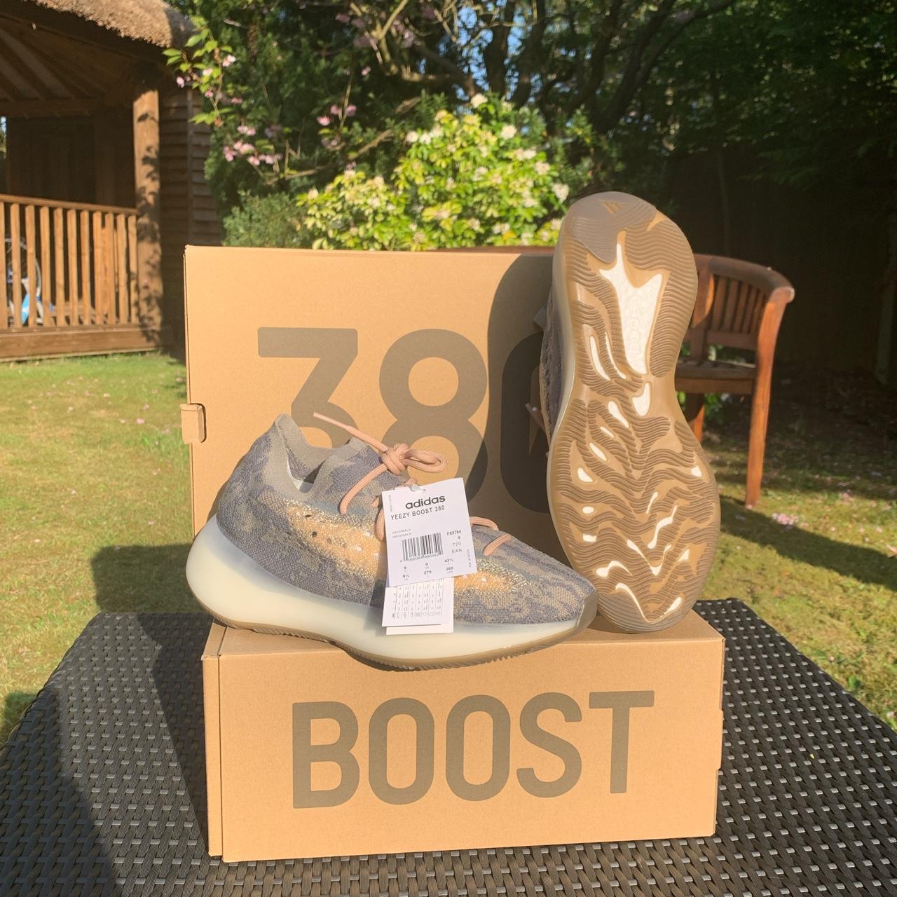 yeezy 380 mist box