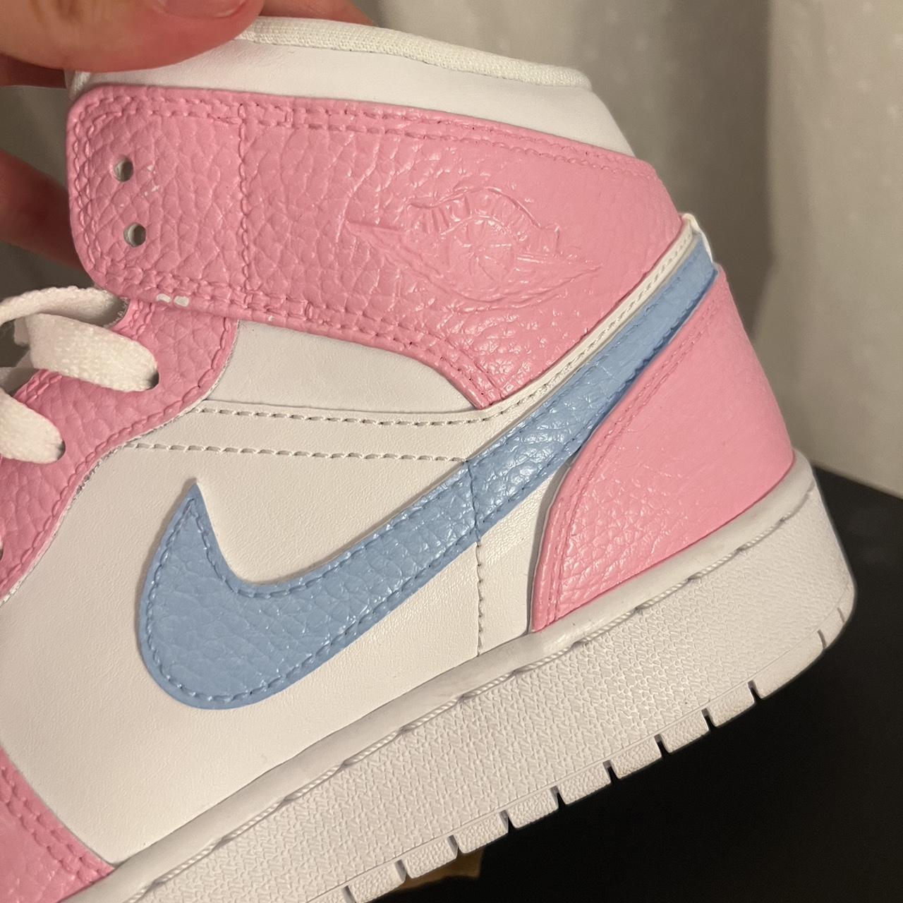 jordan pink blue