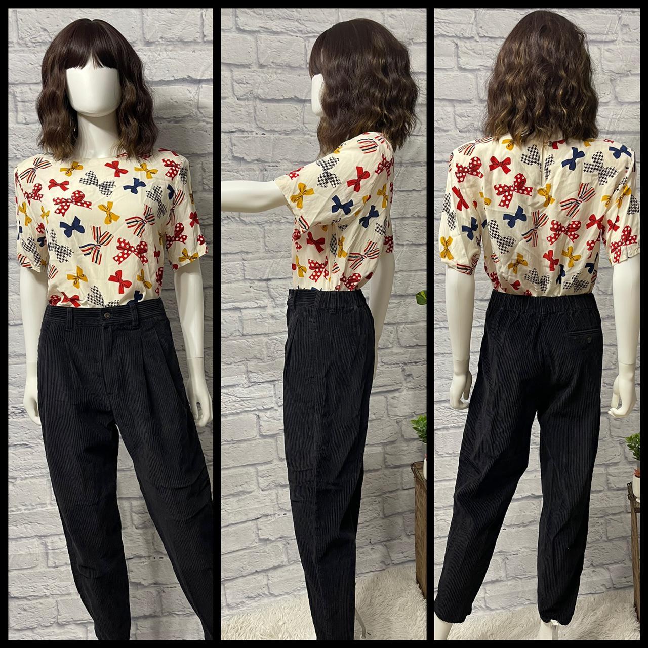 American Vintage Women's Cream and Red Blouse (3)