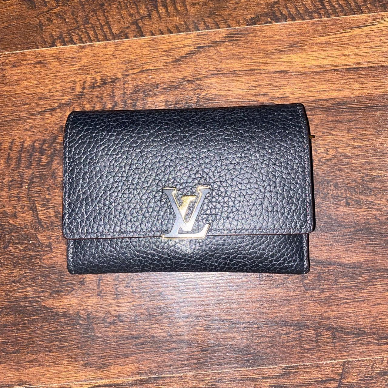 Louis Vuitton Capucines Compact Wallet black/pink - Depop