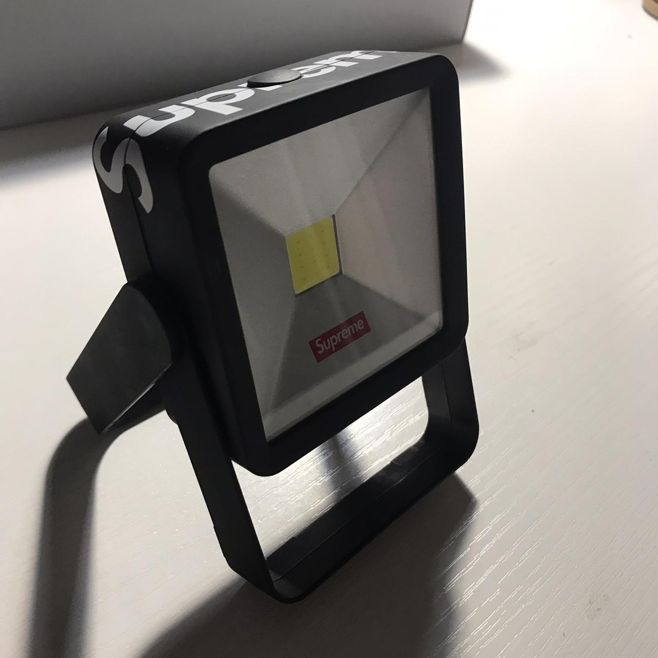 Supreme kickstand outlet light