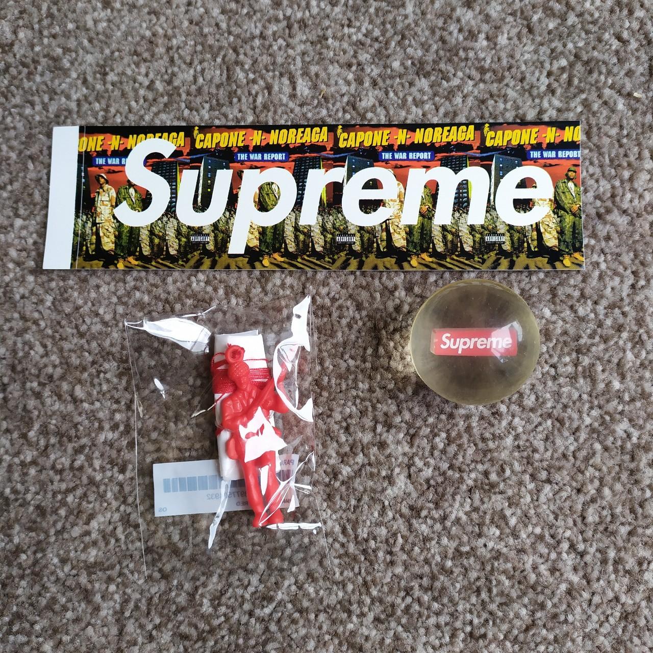 Supreme capone hotsell n noreaga sticker