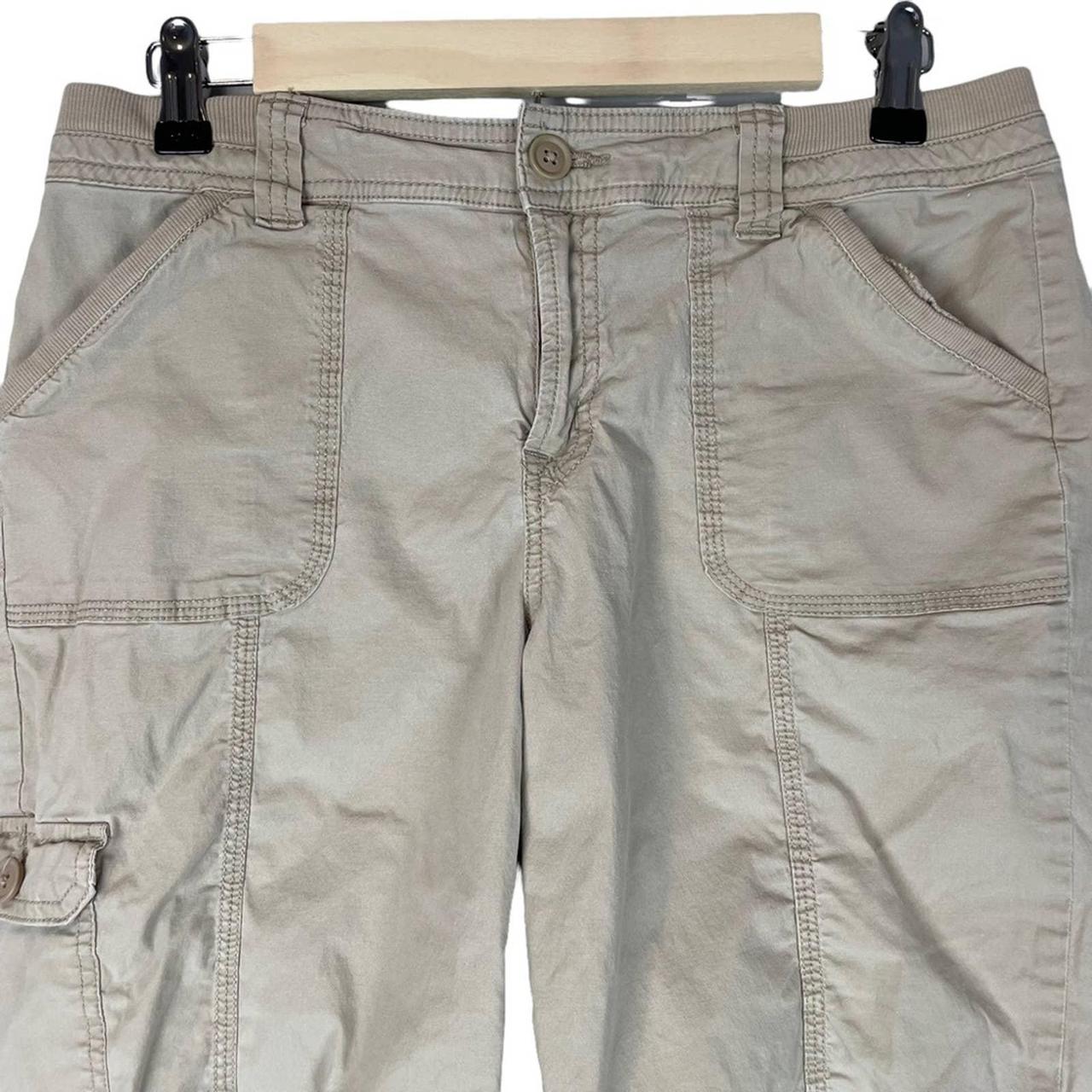 Y2K St Johns Bay khaki cargo shorts with drawstring... - Depop