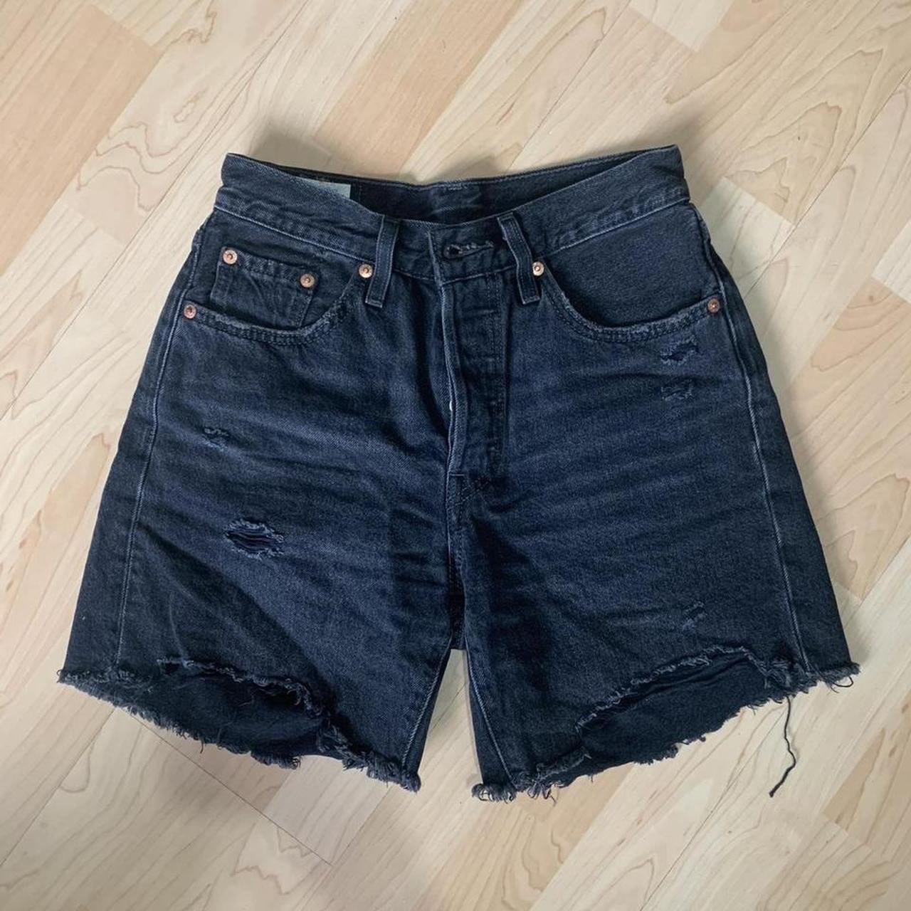 black levi bermuda shorts