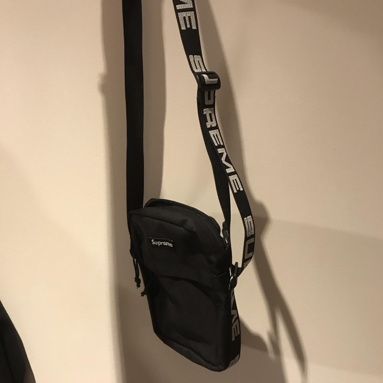 Supreme shoulder bag (SS18), slightly used, slight - Depop