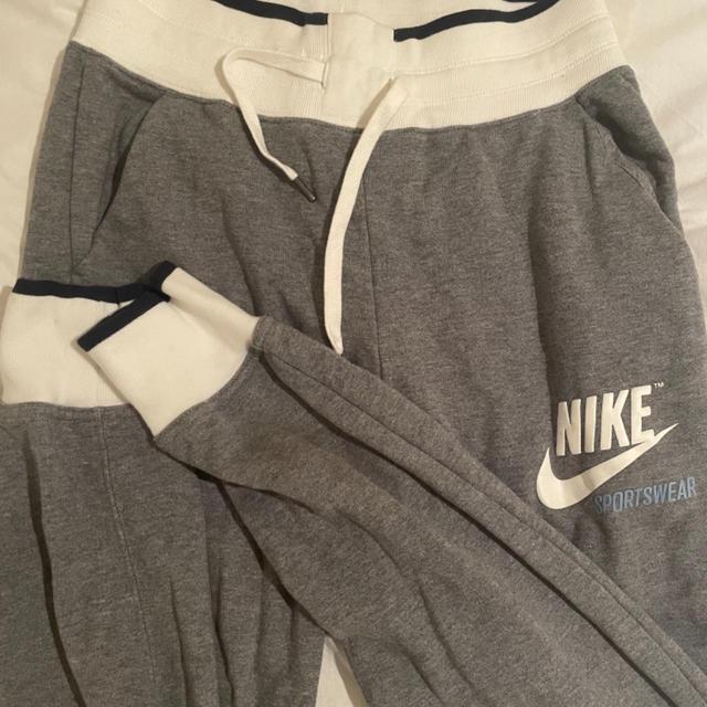 Nike just do it waistband clearance sweatpants