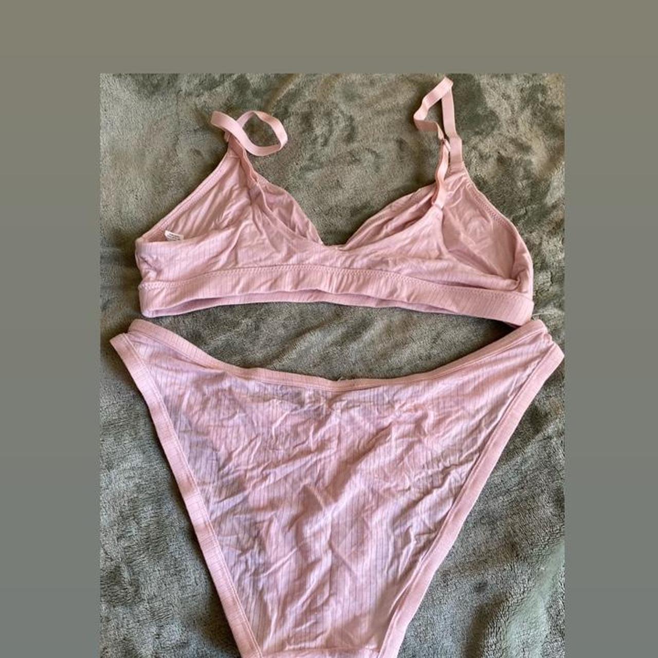 Aerie Women's Cream and Pink Panties (2)