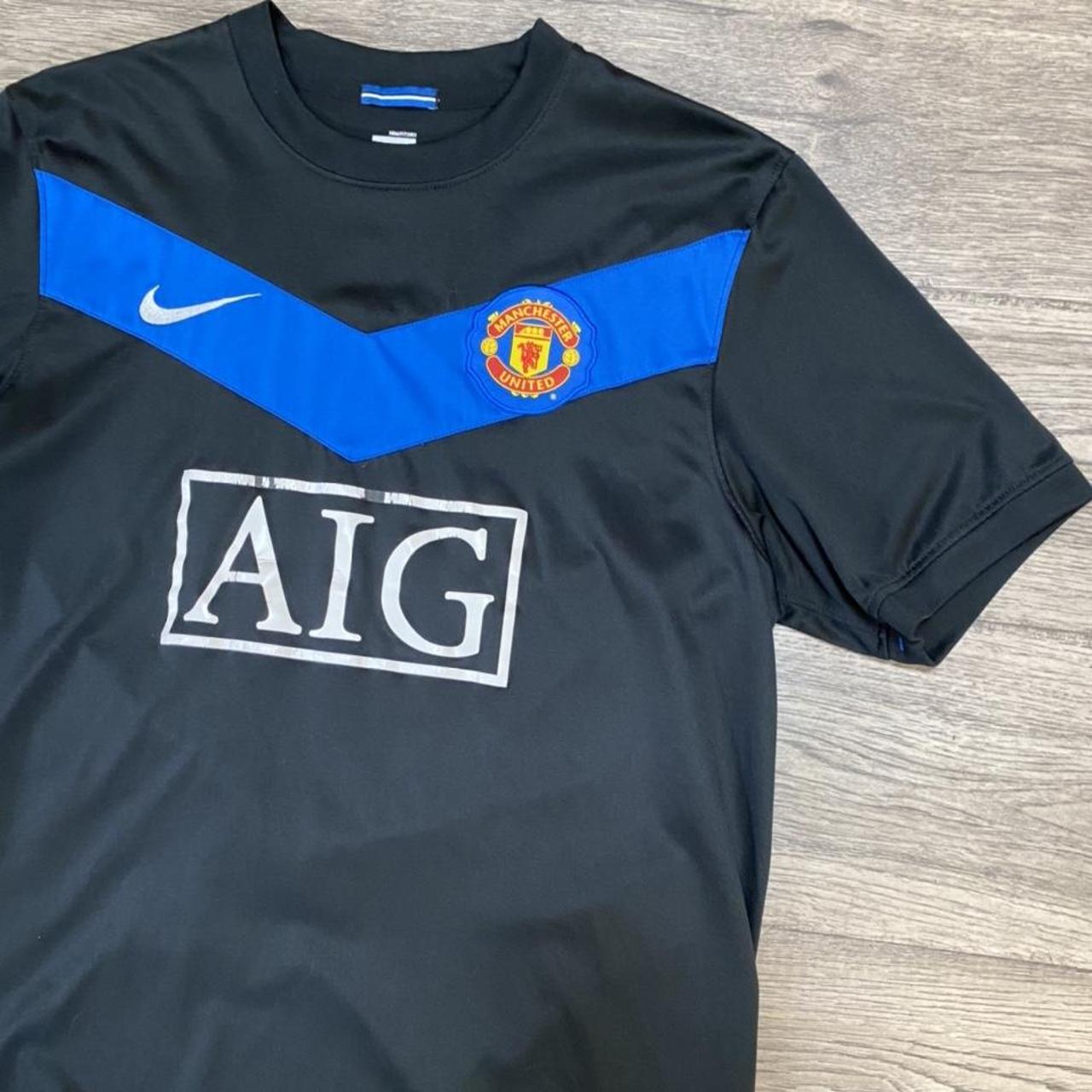Nike Soccer Jersey Large Manchester United 23x28 Depop