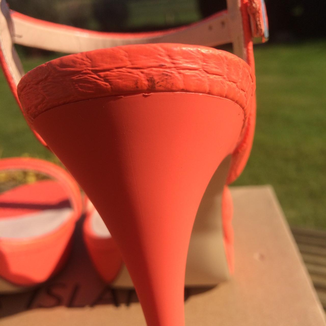 Coral 2024 orange heels