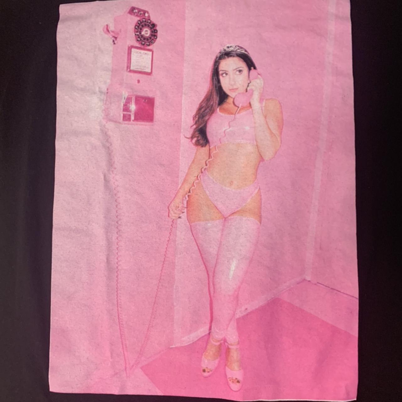 Product Image 1 - Lenatheplug!!
LTP!
Size - Large
.
.
.
.
.
.
.
#Y2K #Vintage #Lenatheplug