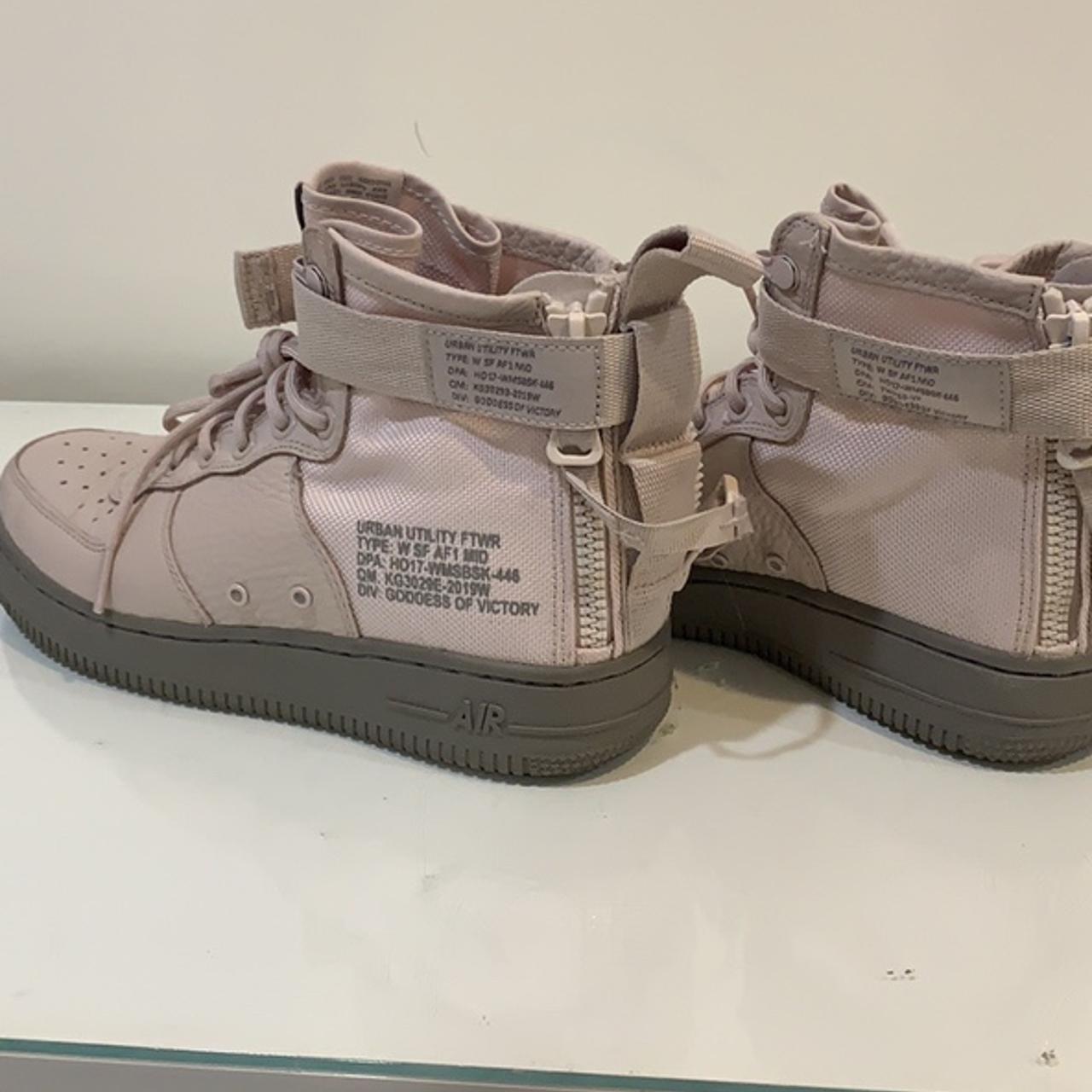 Nike Air Force 1, Urban Utility FTWR, W SF AFI MID,