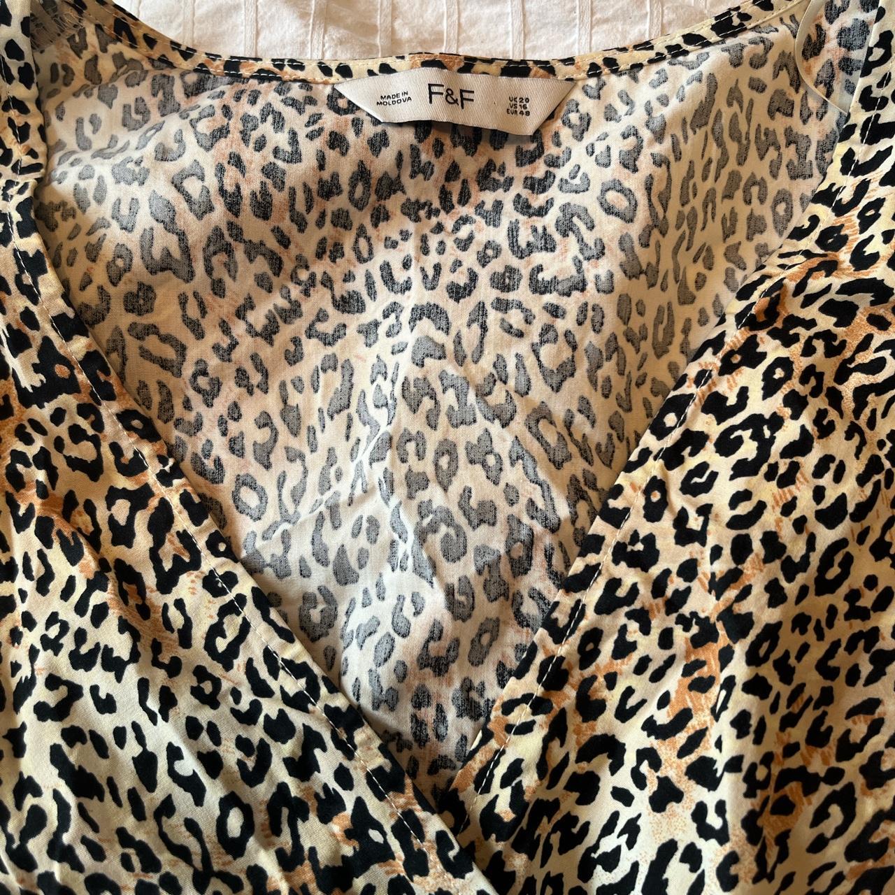 80s style leopard print plus size wrap top a very... - Depop