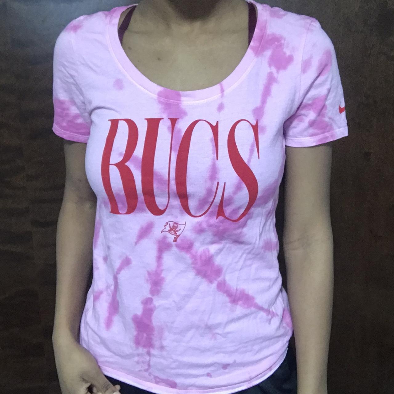 bucs shirt women