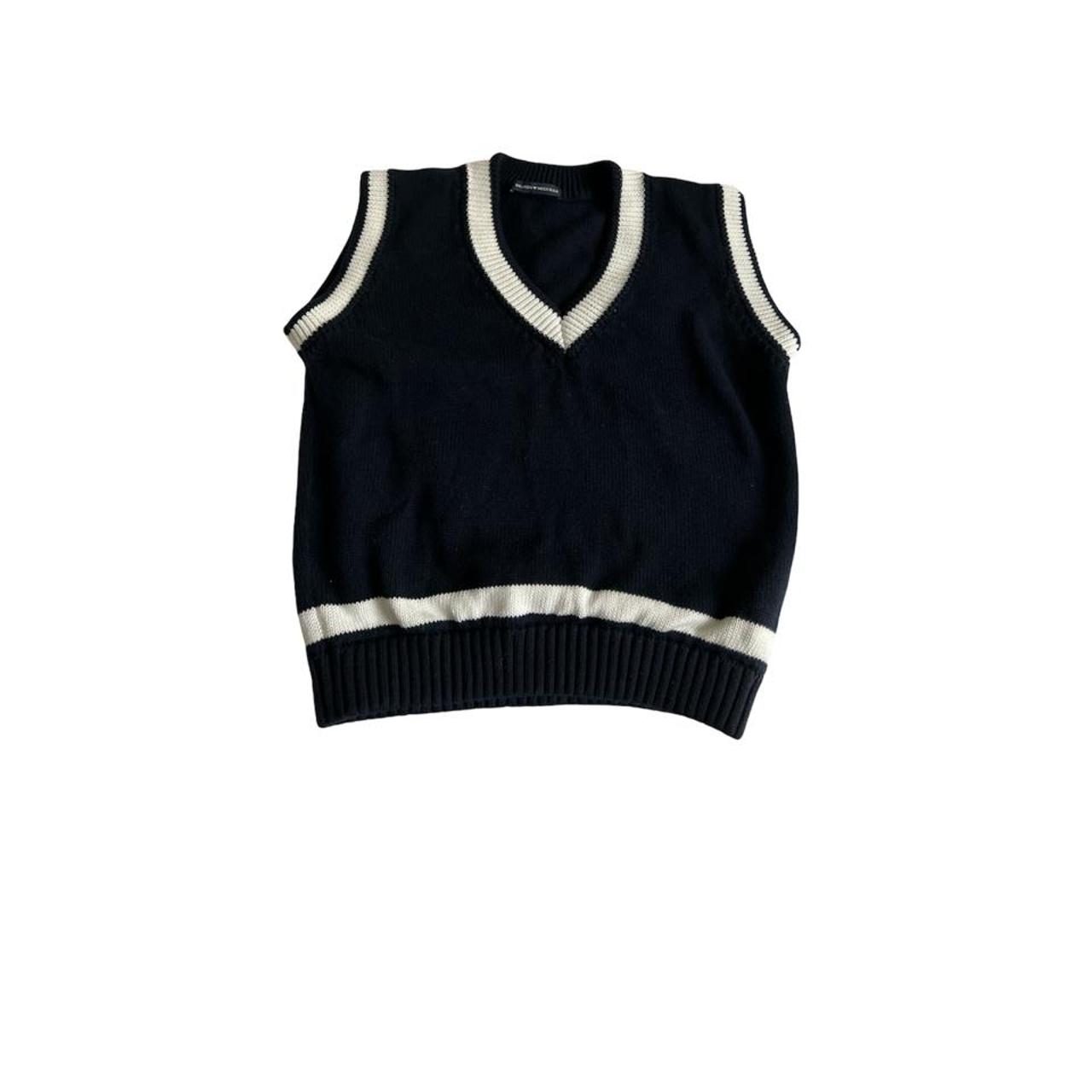 Product Image 1 - brandy melville navy and white