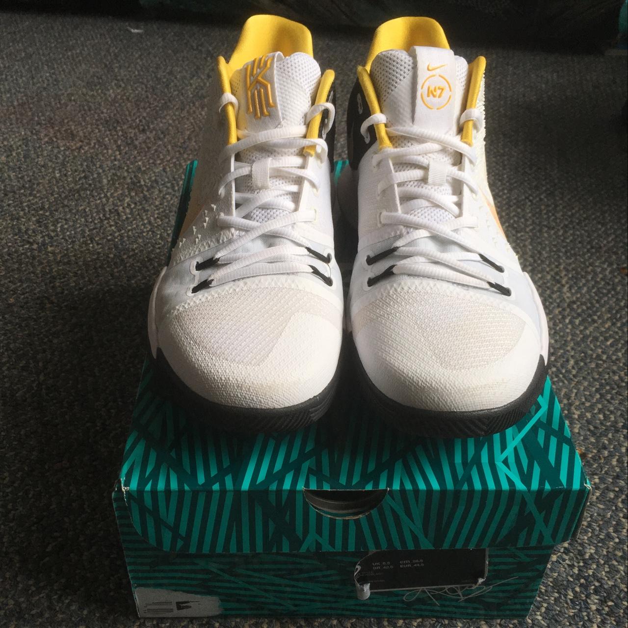 Kyrie 3s white outlet and gold